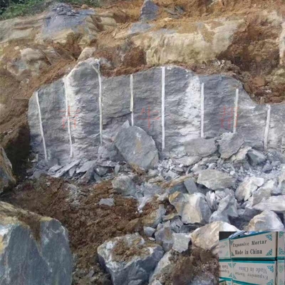 脹裂劑切割大理石